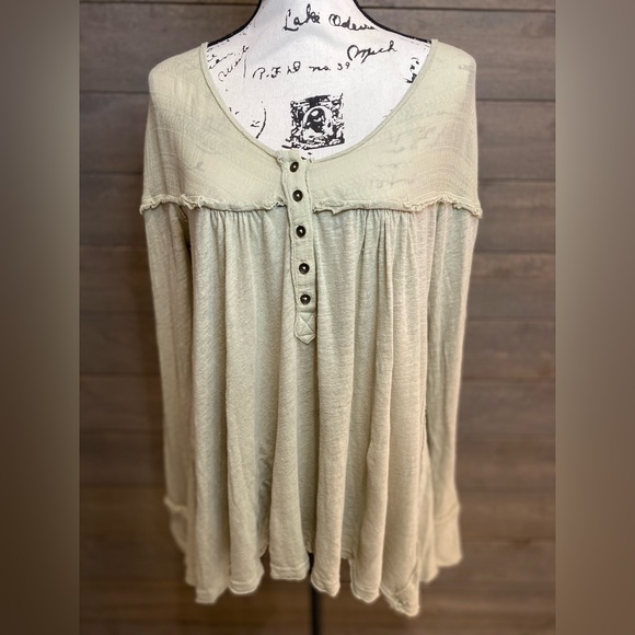 We The Free Women’s Pale Green Tunic Top Size M Gauze Long Sleeve Boho - Picture 11 of 14